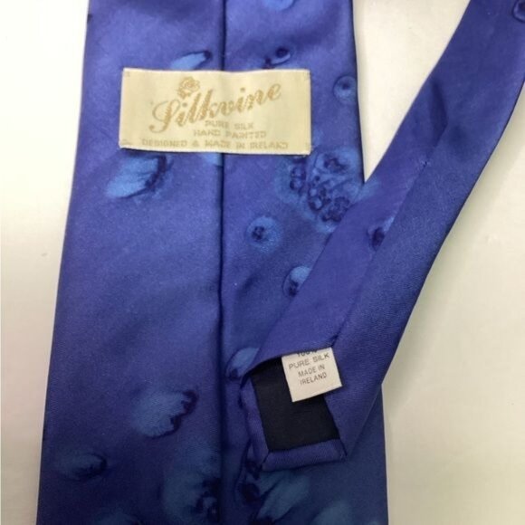 Silkvine Mens Novelty Golfing Hand Painted Necktie, Made in Ireland - Picture 7 of 7